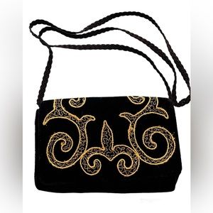 GIVENCHY PARIS Vintage Embroidered Velvet Leather Clutch Evening Shoulder Bag